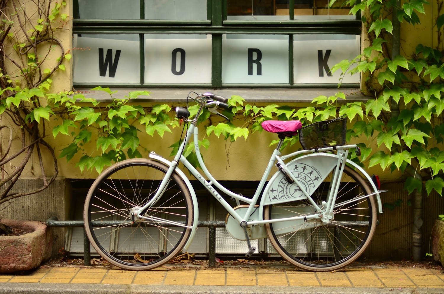 Salon_del_sol_Earth_Month_Bike